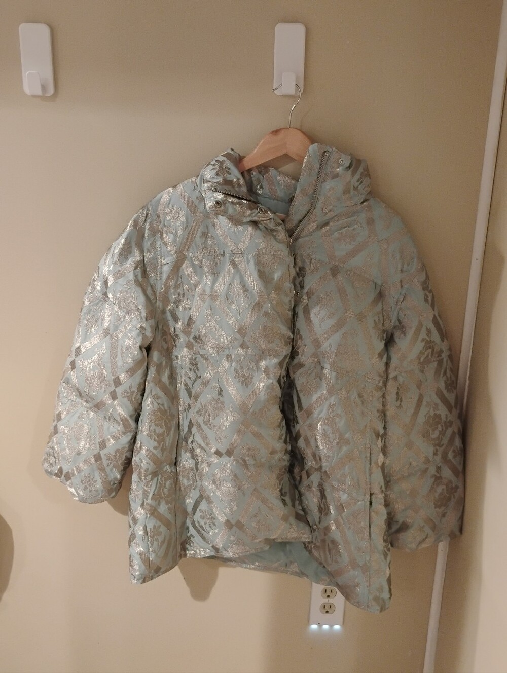 NWOT Cinq A Sept Women's Zippered Snap On Brocade Puffer Coat Sz S